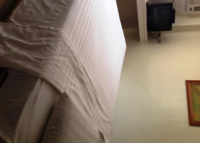 Beverly Boutique Business Hotel 2*
